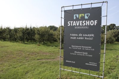 Staveshof uithangbord