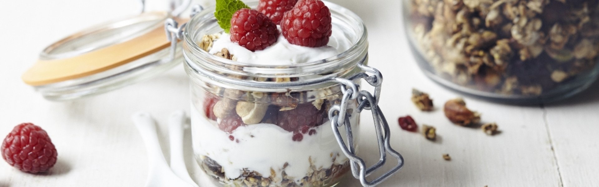 Trifle fromage blanc, granola et framboises